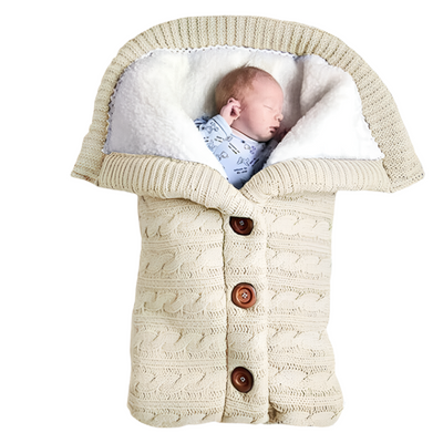 SnuggleNest – Varm babysovsäck för alla årstider